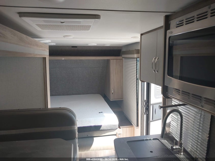 VIN 54CTM2K2XN3071241 2022 WINNEBAGO WALK-IN VAN