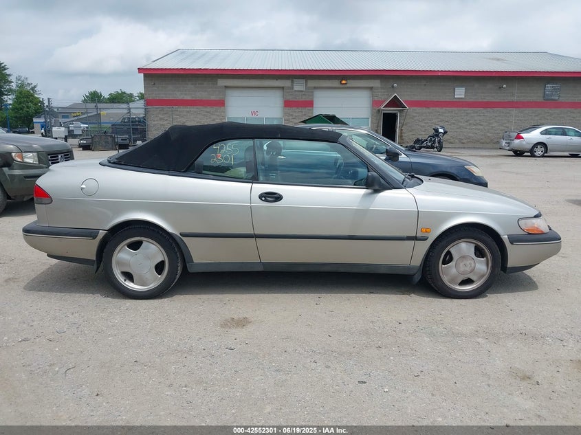 1996 Saab 900 Se VIN: YS3DF78V3T7001155 Lot: 42552301