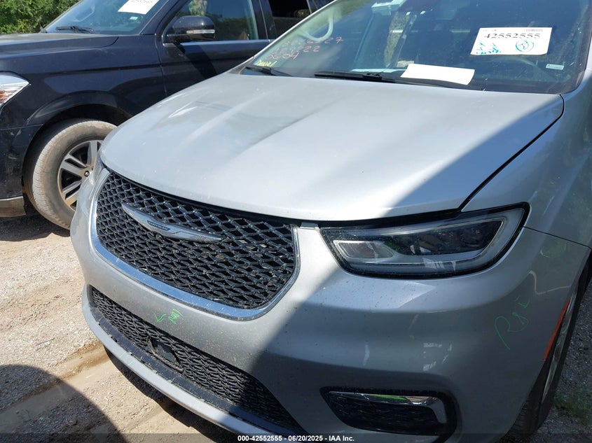2024 Chrysler Pacifica Touring L VIN: 2C4RC1BG1RR129222 Lot: 42552555