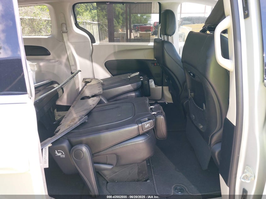 2024 Chrysler Pacifica Touring L VIN: 2C4RC1BG1RR129222 Lot: 42552555