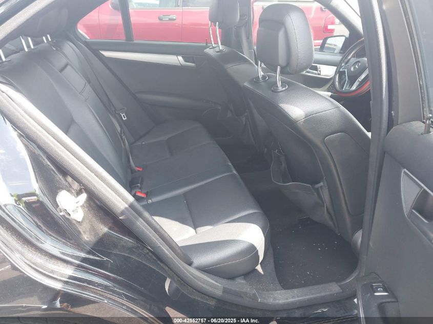 2014 Mercedes-Benz C 300 Luxury 4Matic/Sport 4Matic VIN: WDDGF8AB8EG251039 Lot: 42552757