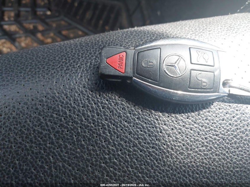 2013 MERCEDES-BENZ C VIN: WDDGF8AB0DR272759