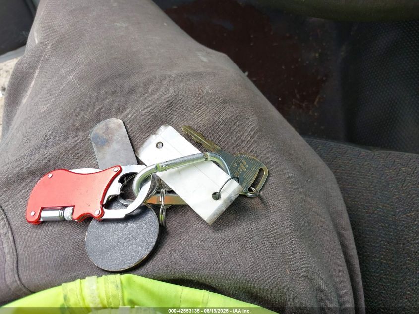 2004 Chevrolet Silverado 1500 Work Truck VIN: 1GCEC14T14E196966 Lot: 42553135