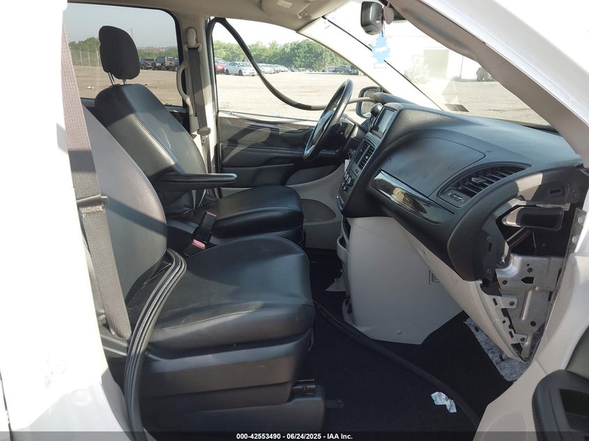 2019 DODGE GRAND CARAVAN SE - 2C4RDGBG2KR745291