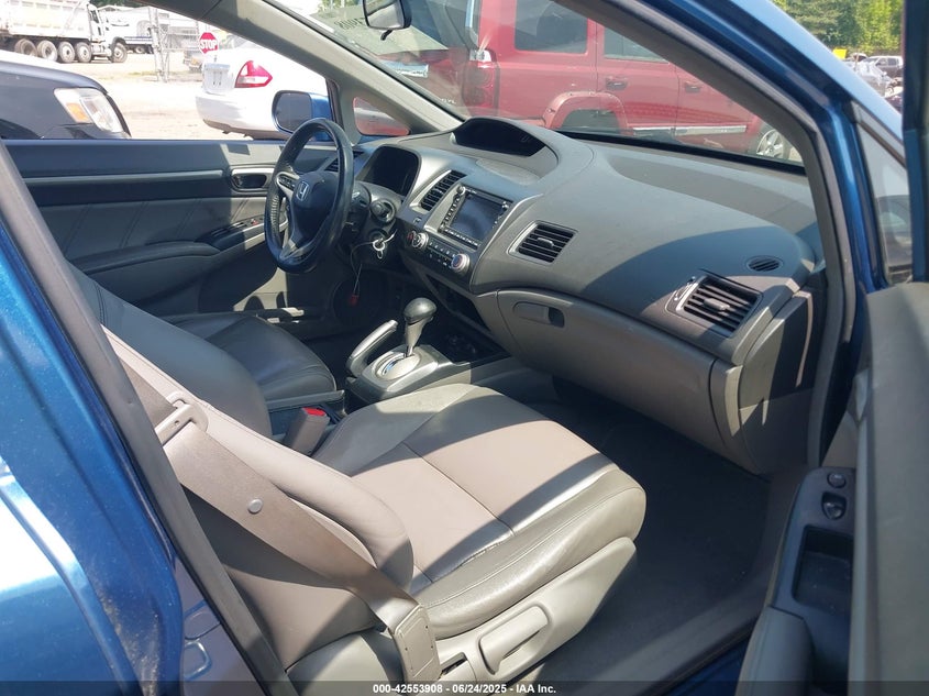 2010 HONDA CIVIC VIN: 2HGFA1F95AH525895