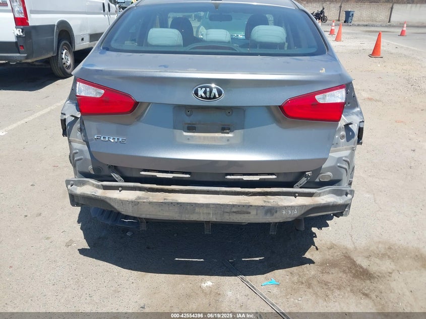 2016 KIA FORTE LX - KNAFX4A60G5442190