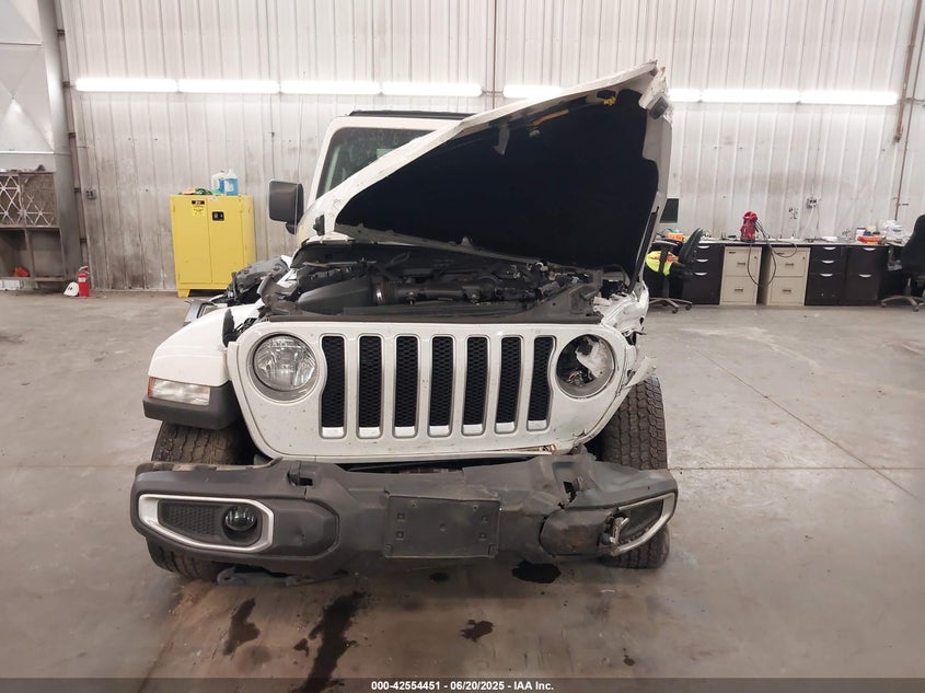 2018 JEEP WRANGLER UNLIMITED SAHARA 4X4 - 1C4HJXEG1JW299138