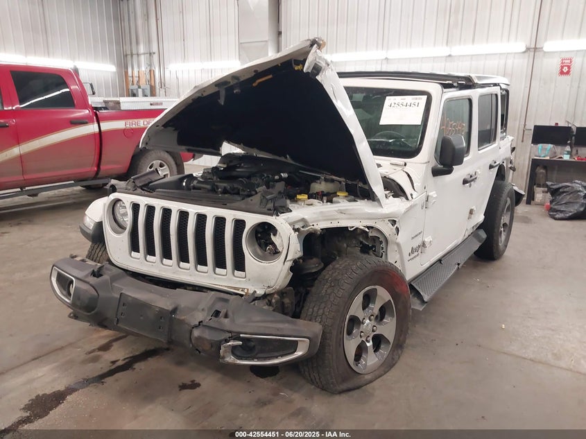 2018 JEEP WRANGLER UNLIMITED SAHARA 4X4 - 1C4HJXEG1JW299138