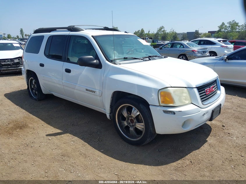 2005 GMC Envoy Xl Sle white other gasoline 1GKES16S856107207 photo #1