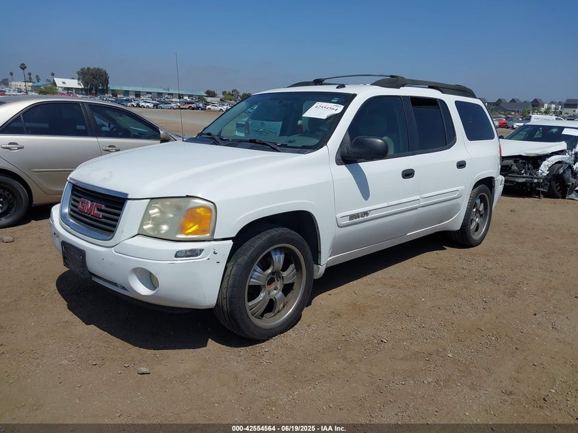 2005 GMC Envoy Xl Sle white other gasoline 1GKES16S856107207 photo #3