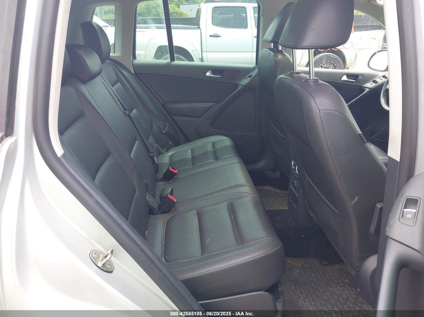 2014 VOLKSWAGEN TIGUAN VIN: WVGBV3AX3EW546525
