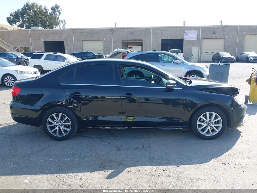 2014 VOLKSWAGEN JETTA 1.8T SE - 3VWD17AJ7EM394595