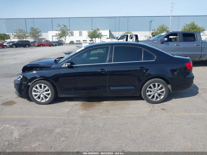 2014 VOLKSWAGEN JETTA 1.8T SE - 3VWD17AJ7EM394595