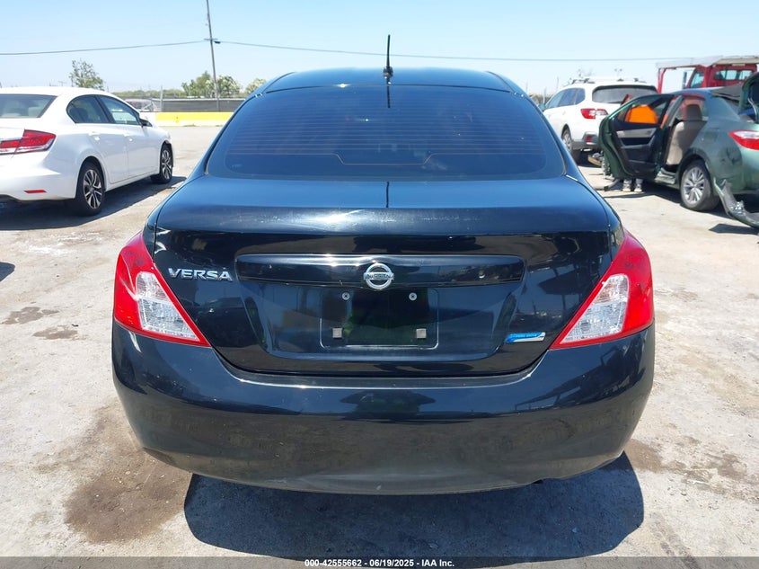 2014 NISSAN VERSA 1.6 S - 3N1CN7AP4EL853078