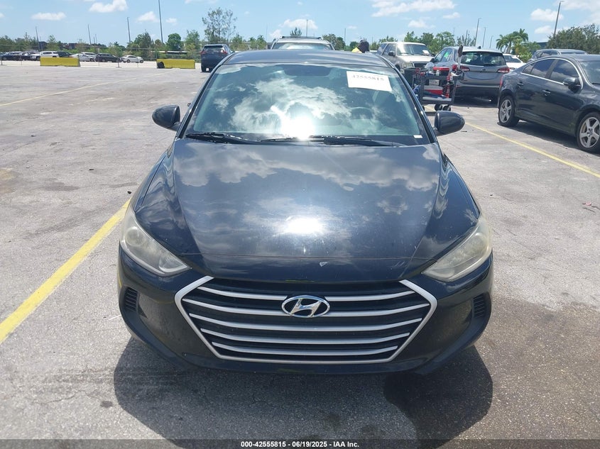 2018 HYUNDAI ELANTRA VIN: 5NPD84LF0JH230420