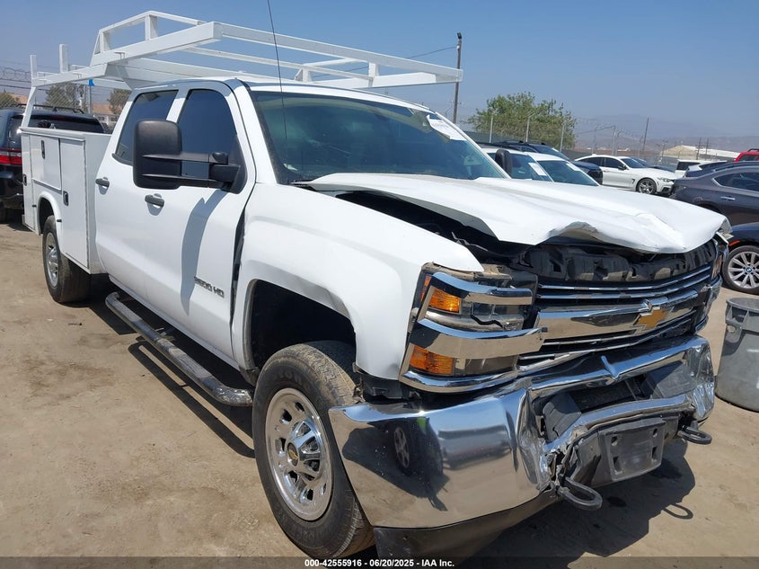 2018 Chevrolet Silverado 3500Hd Chassis Wt white truck flexible 1GB4KYCG9JF281866 photo #1