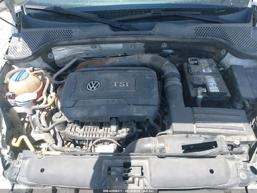 2015 VOLKSWAGEN BEETLE 1.8T CLASSIC - 3VWF17AT1FM655263