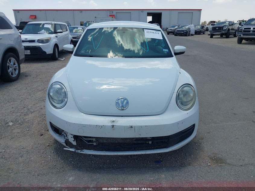 2015 VOLKSWAGEN BEETLE 1.8T CLASSIC - 3VWF17AT1FM655263