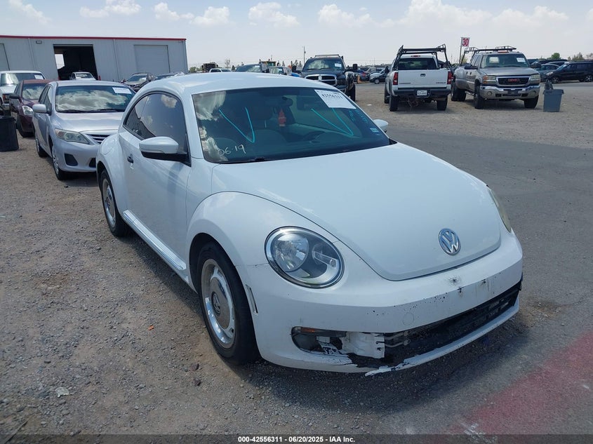 2015 VOLKSWAGEN BEETLE 1.8T CLASSIC - 3VWF17AT1FM655263