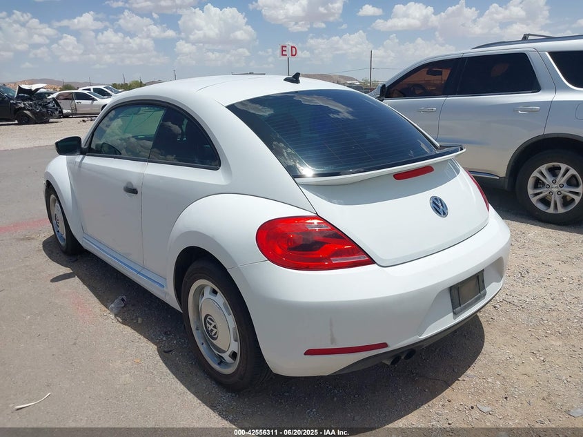 2015 VOLKSWAGEN BEETLE 1.8T CLASSIC - 3VWF17AT1FM655263