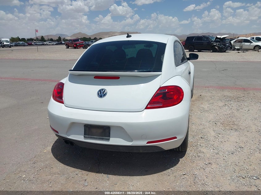 2015 VOLKSWAGEN BEETLE 1.8T CLASSIC - 3VWF17AT1FM655263