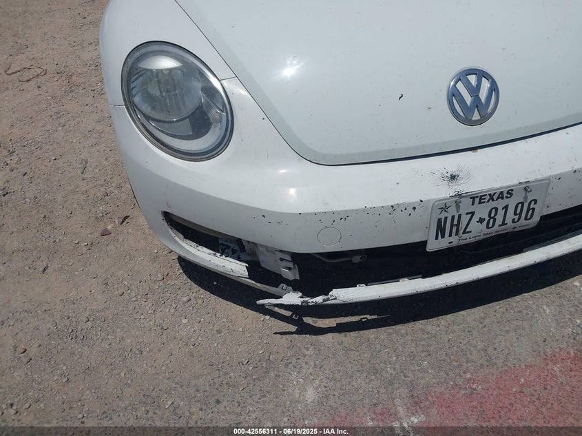 2015 VOLKSWAGEN BEETLE 1.8T CLASSIC - 3VWF17AT1FM655263