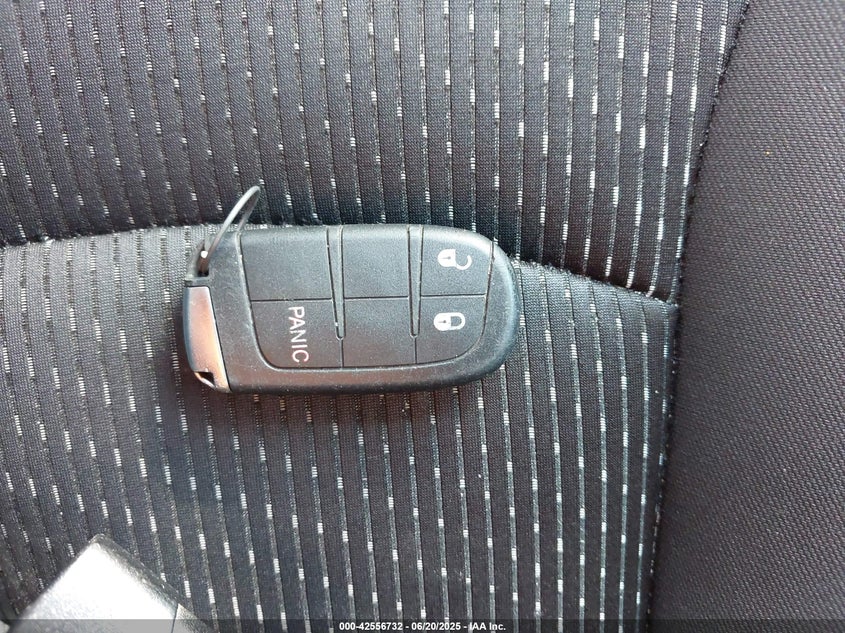 2018 Dodge Journey Se VIN: 3C4PDCAB9JT533828 Lot: 42556732