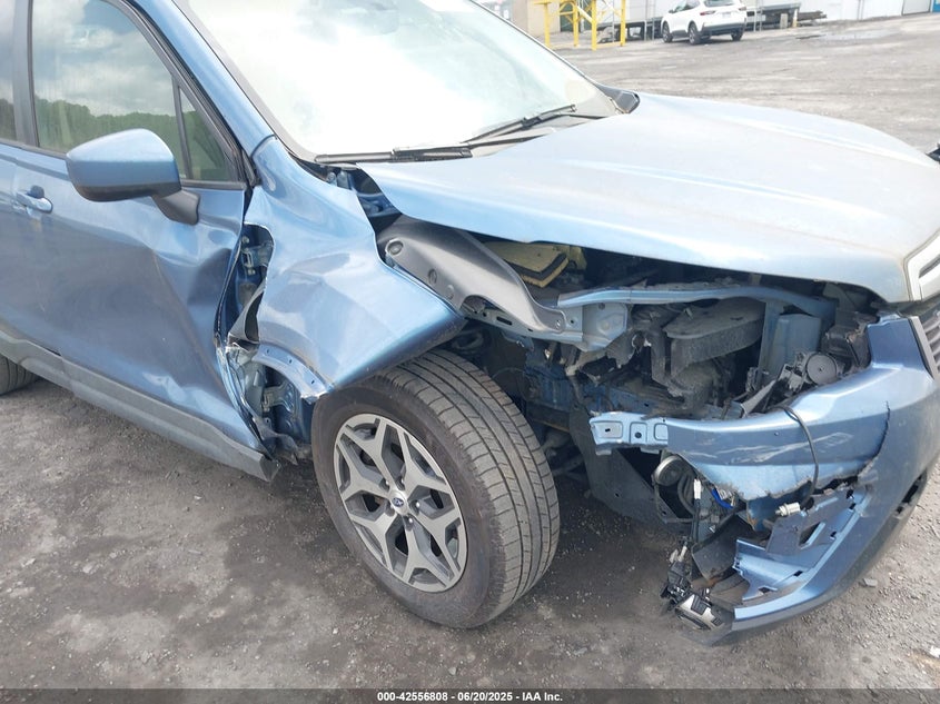 2019 SUBARU FORESTER VIN: JF2SKAGC0KH555187