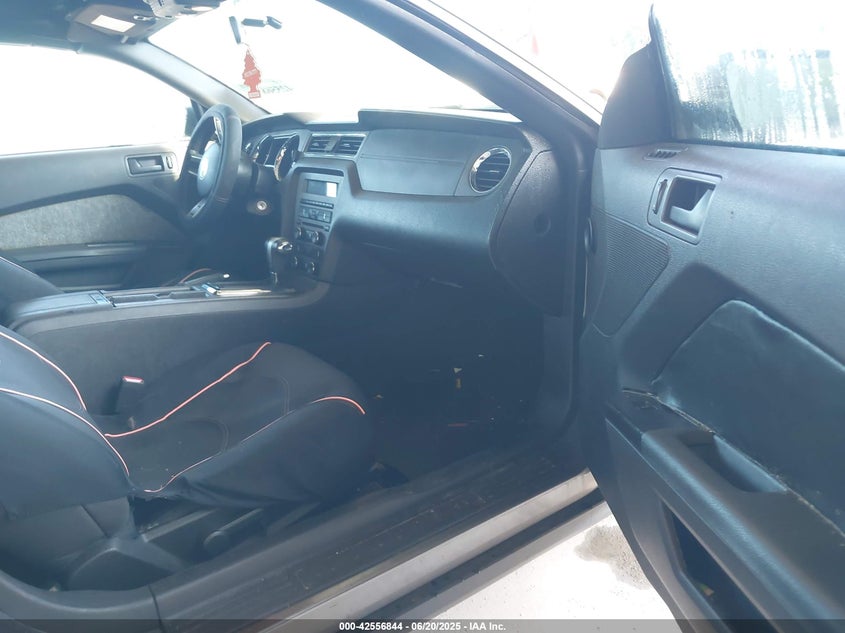 2010 FORD MUSTANG VIN: 1ZVBP8ENXA5171928