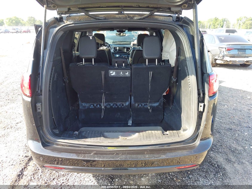 2020 Chrysler Pacifica Touring L VIN: 2C4RC1BG3LR250499 Lot: 42557011