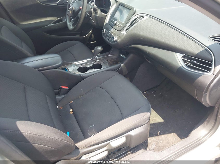 2018 CHEVROLET MALIBU LT - 1G1ZD5ST0JF218186