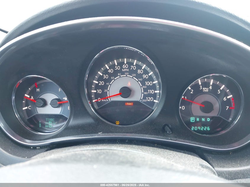 2013 CHRYSLER 200 TOURING - 1C3CCBBB2DN578953