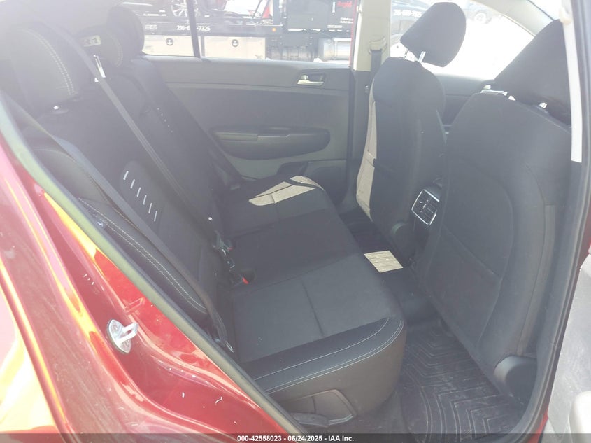 2018 Kia Sportage Lx VIN: KNDPMCAC4J7389912 Lot: 42558023