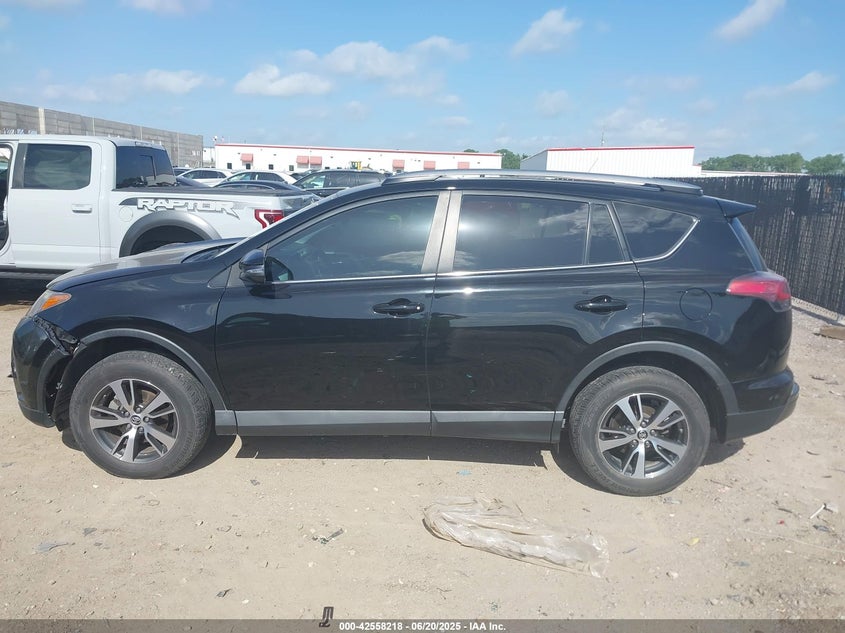 2018 TOYOTA RAV4 XLE - 2T3WFREV3JW413223
