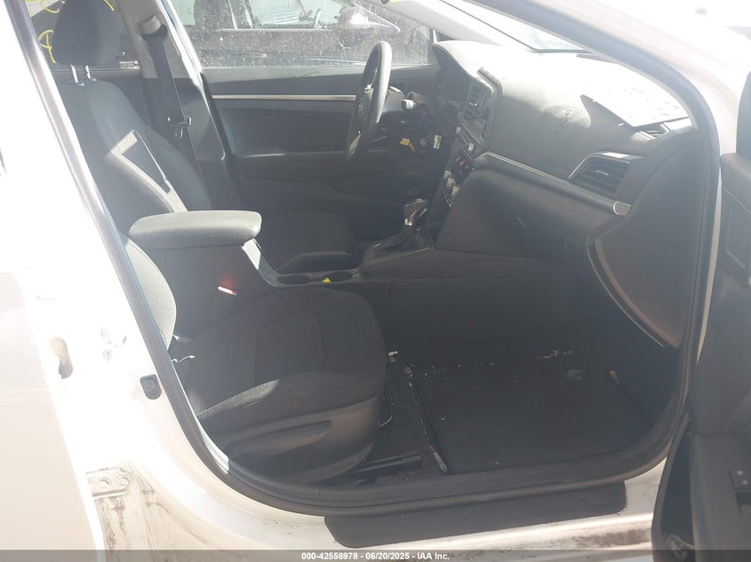 2020 HYUNDAI ELANTRA VIN: 5NPD74LF7LH503276
