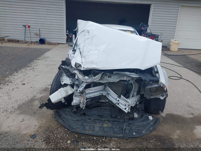 2014 FORD MUSTANG V6 - 1ZVBP8AM3E5303642