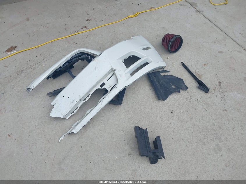 2014 FORD MUSTANG V6 - 1ZVBP8AM3E5303642