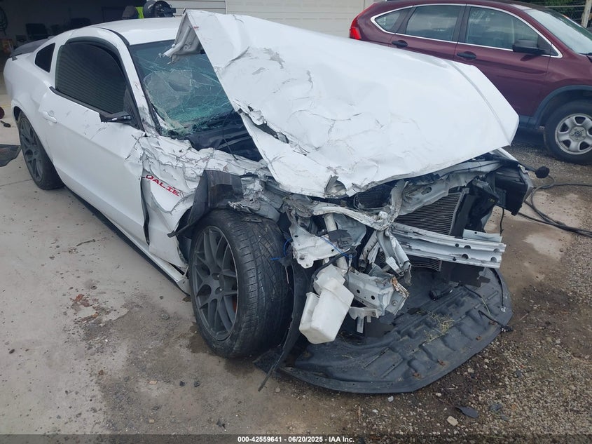 2014 FORD MUSTANG V6 - 1ZVBP8AM3E5303642