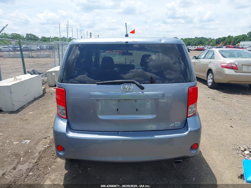 2011 SCION XB VIN: JTLZE4FE0B1121986