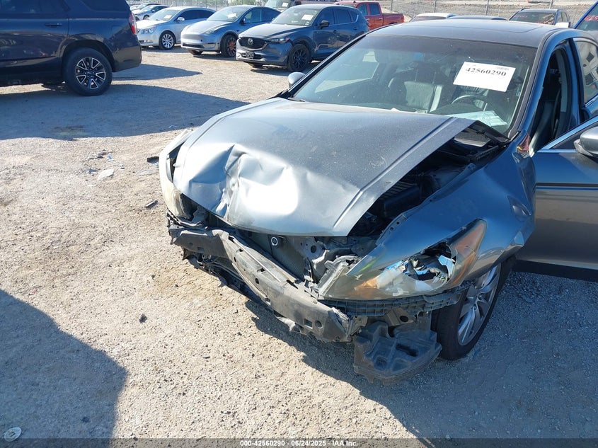 2012 Honda Accord 2.4 Ex-L VIN: 1HGCP2F82CA224727 Lot: 42560290