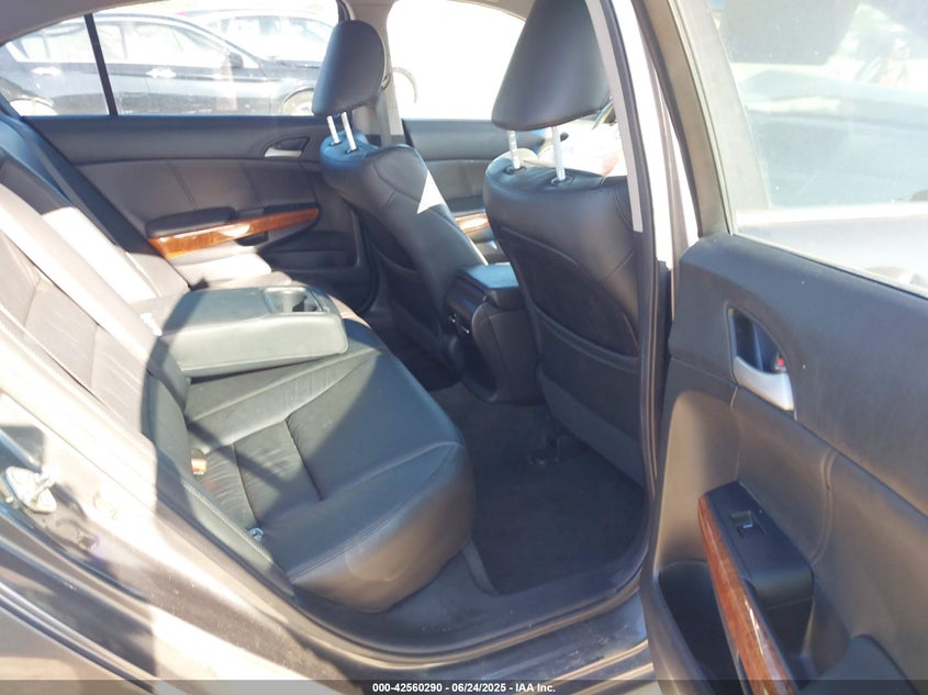 2012 Honda Accord 2.4 Ex-L VIN: 1HGCP2F82CA224727 Lot: 42560290