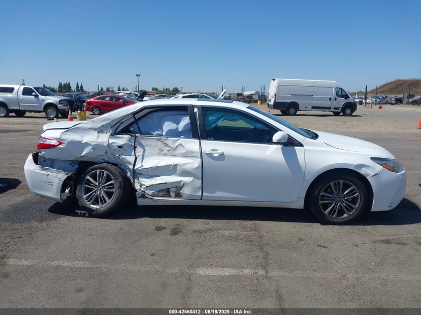 2015 TOYOTA CAMRY SE - 4T1BF1FK6FU070413