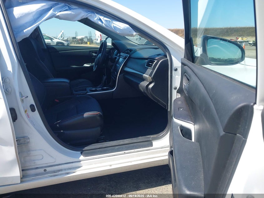 2015 TOYOTA CAMRY SE - 4T1BF1FK6FU070413