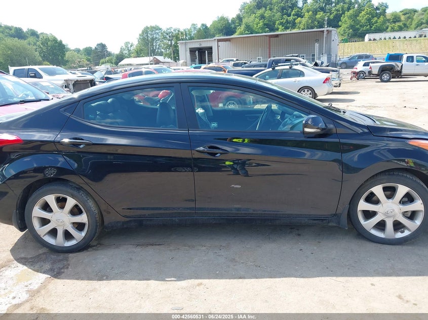 2013 HYUNDAI ELANTRA LIMITED - 5NPDH4AE6DH185935