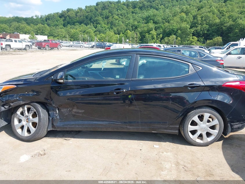2013 HYUNDAI ELANTRA LIMITED - 5NPDH4AE6DH185935