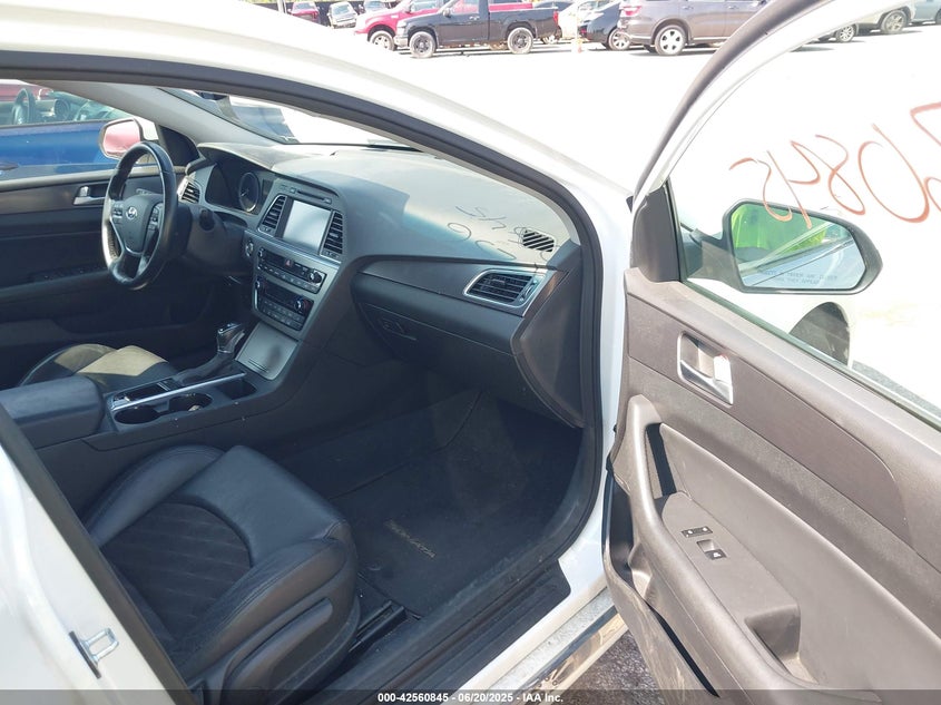 2015 HYUNDAI SONATA SPORT VIN: 5NPE34AF7FH062854