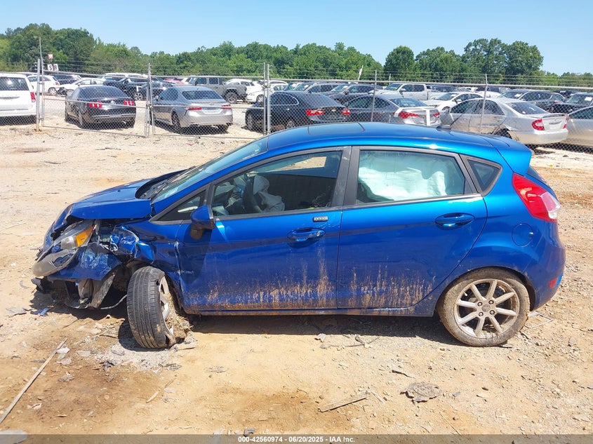 VIN 3FADP4EJ3KM154438 2019 FORD FIESTA SE