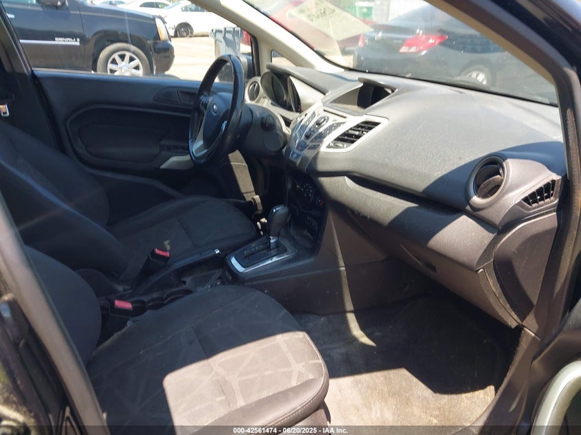 2011 FORD FIESTA VIN: 3FADP4FJXBM202466