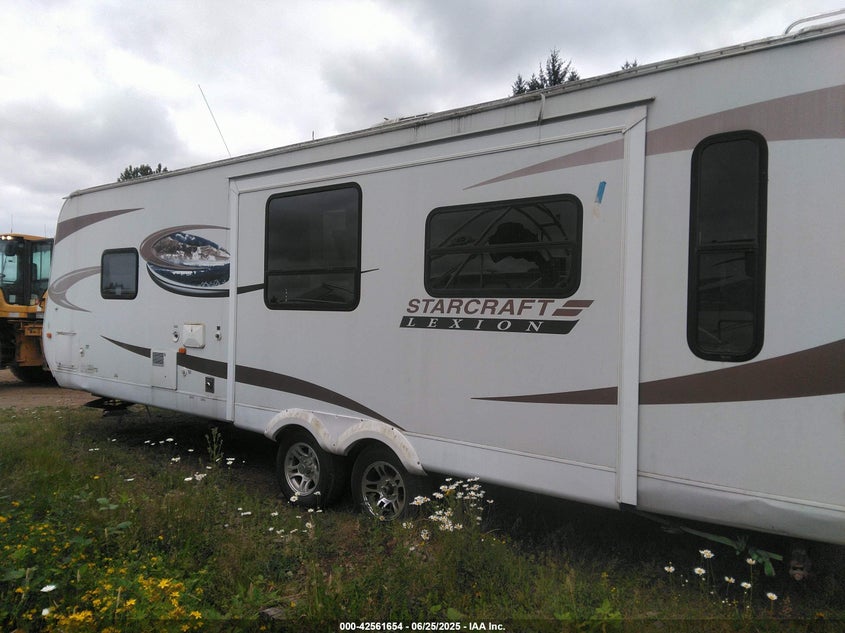 2011 STARCRAFT LEXION 294RL 27FT VIN: 1SABS0BP8B1DB5079