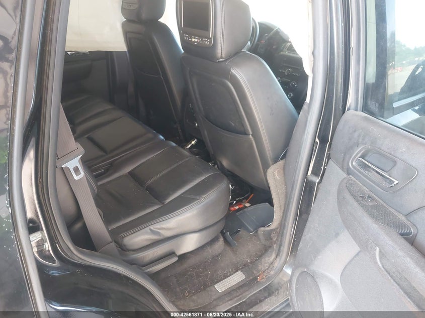 2008 CHEVROLET TAHOE VIN: 1GNFK13078J228581